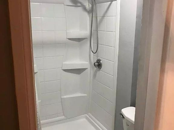 2nd image of 4303 1/2 Huddart Ave