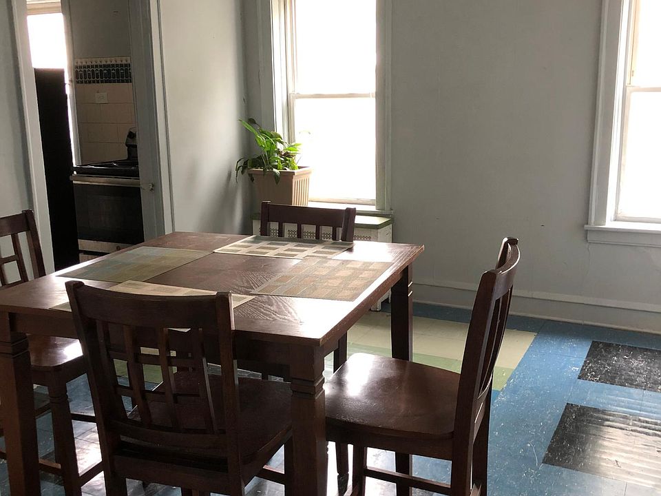 1st image of 4218 W Cortland St #1