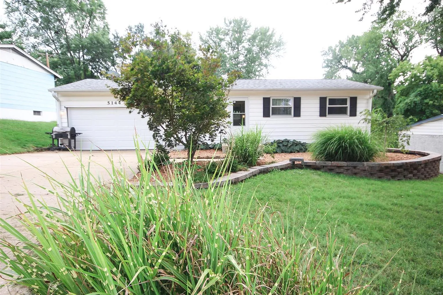 5144 Auriesville Ln photo 1