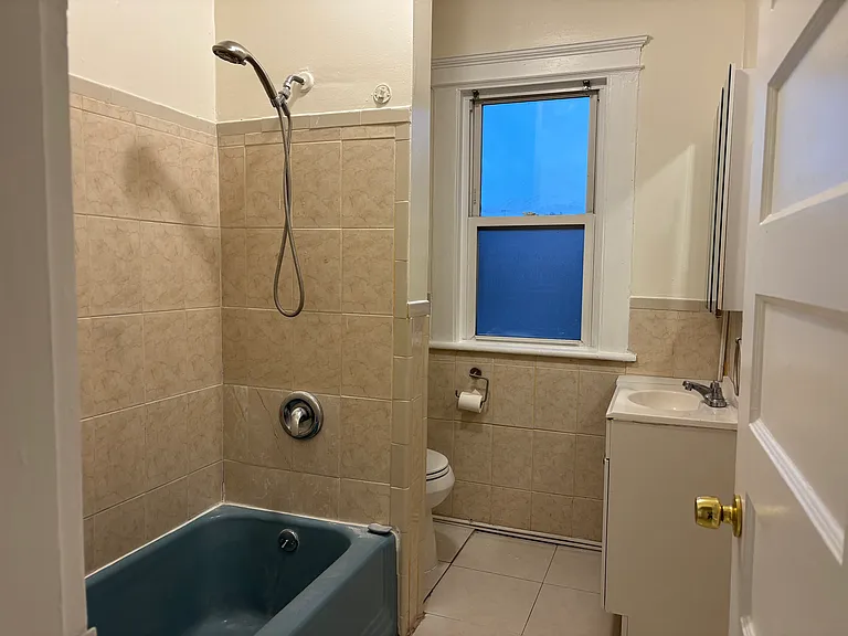 64-66 Wade St #2 — Photo 16