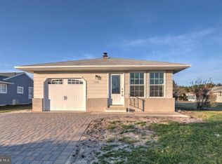 880 Jamaica Blvd, Toms River, NJ 08757