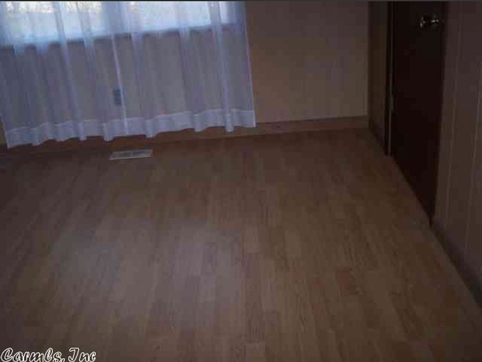 1st image of 11 Oklawaha Dr