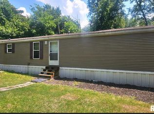 426 Moore St, Benton, IL 62812
