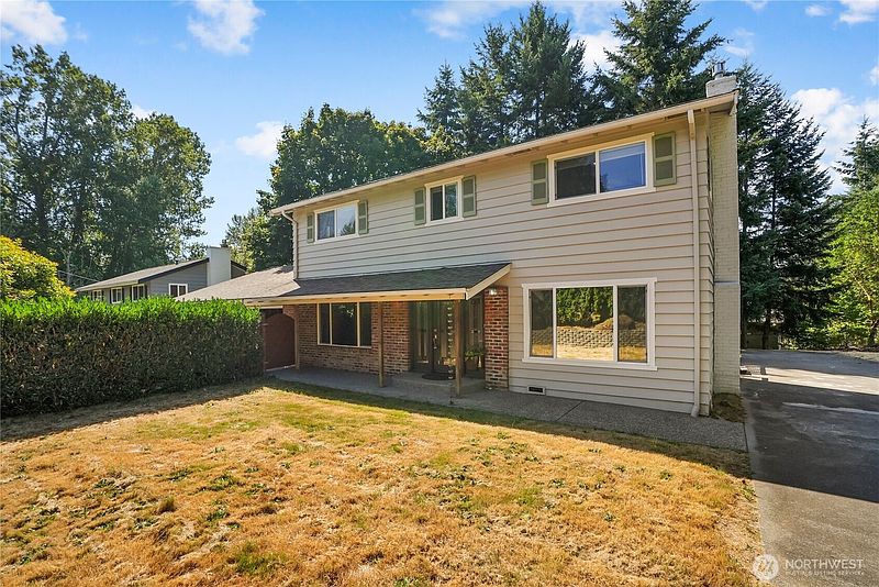 3rd image of 8003 NE 203RD ST