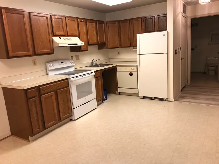 10714 Kings Riding Way #T4 — Photo 7