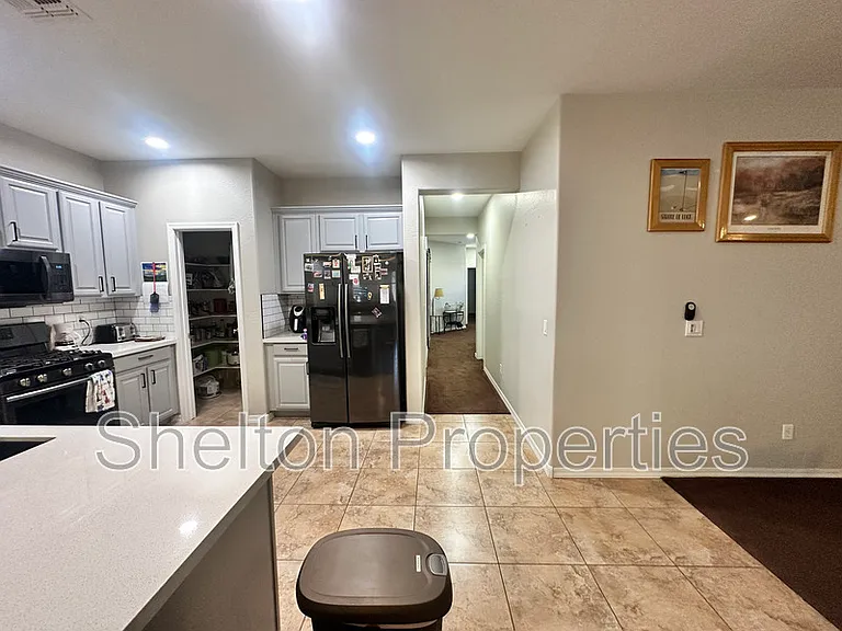 30311 W Whitton Ave — Photo 5