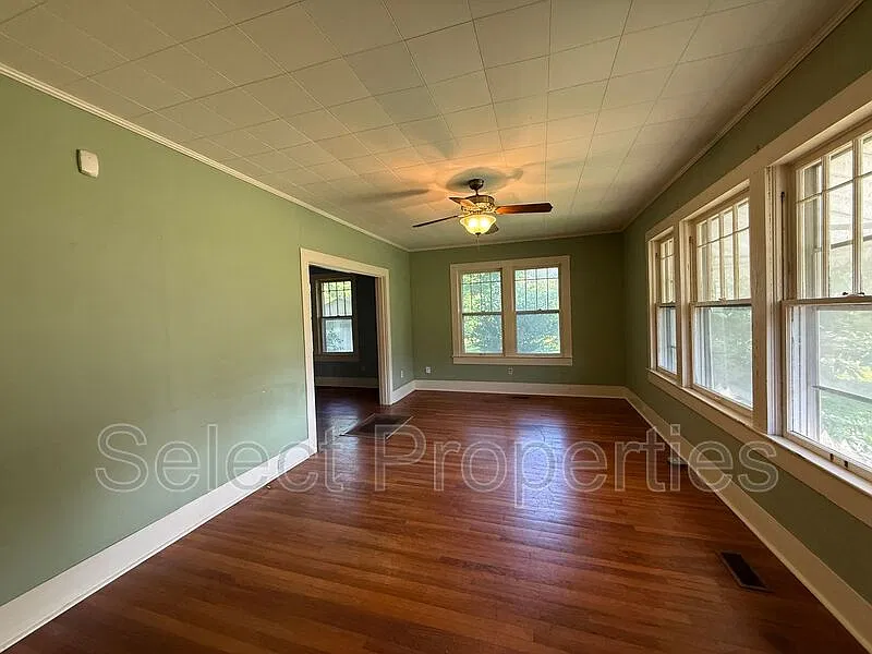 2 bed, 1.0 bath, 1344 sqft, $1,000 — Photo 3