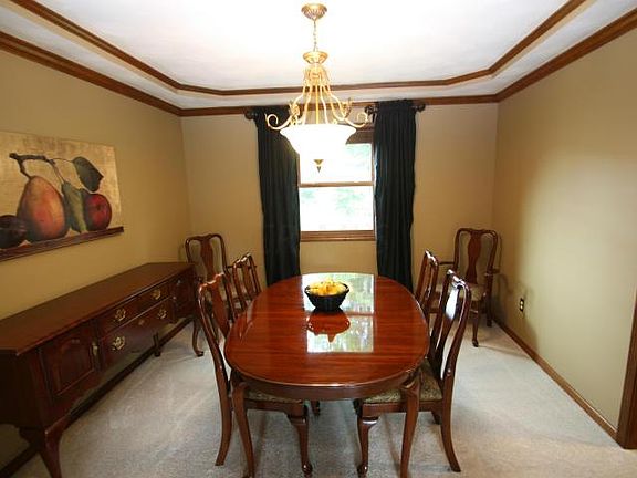 5th image of 487 Fallriver Dr