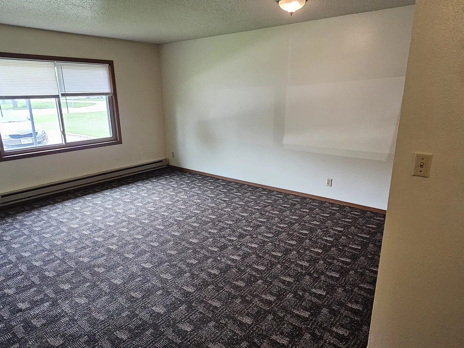 1 bed, $700 — Photo 2