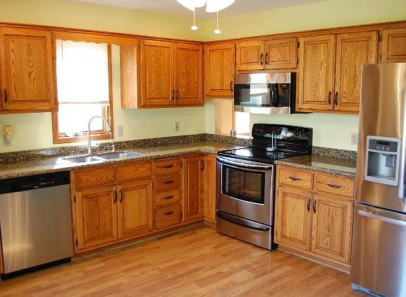 3rd image of 14220 Upper 54th St N