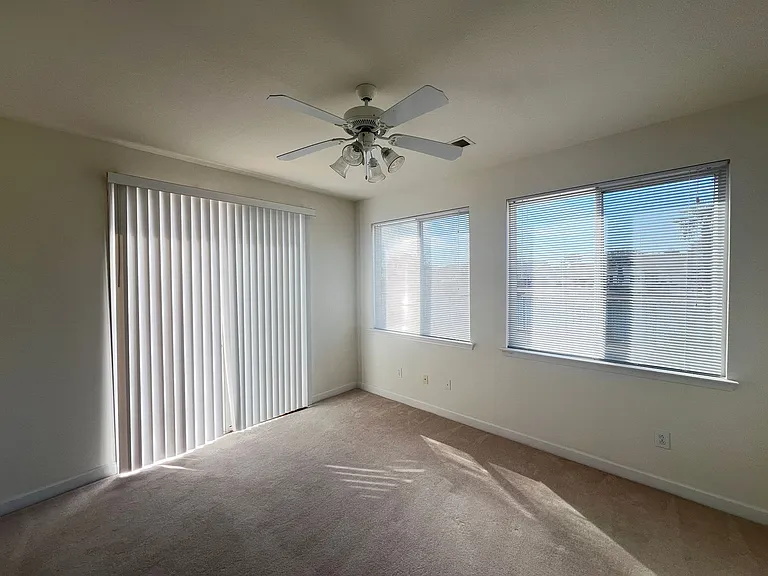 351 Vermillion Dr — Photo 14