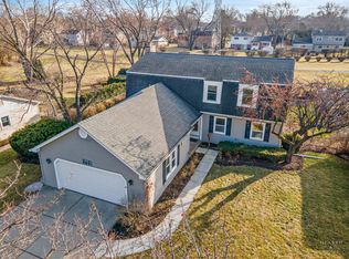 669 E Carpenter Dr, Palatine, IL 60074