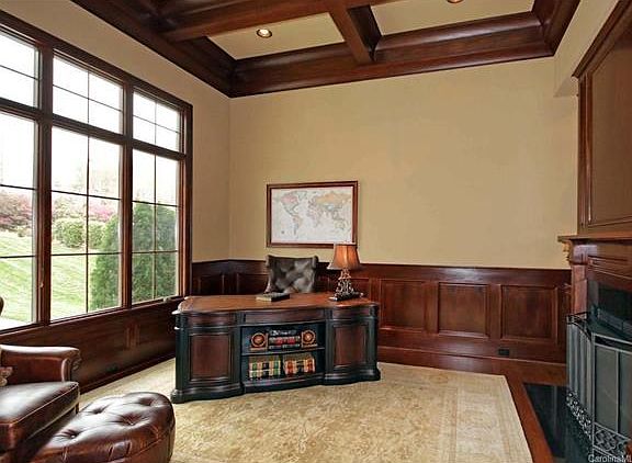 4th image of 153 Broadview Cir