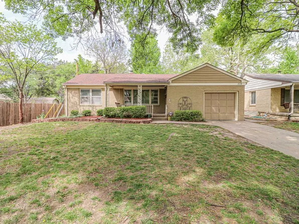 339 N Hillcrest Ave, Wichita, KS 67208