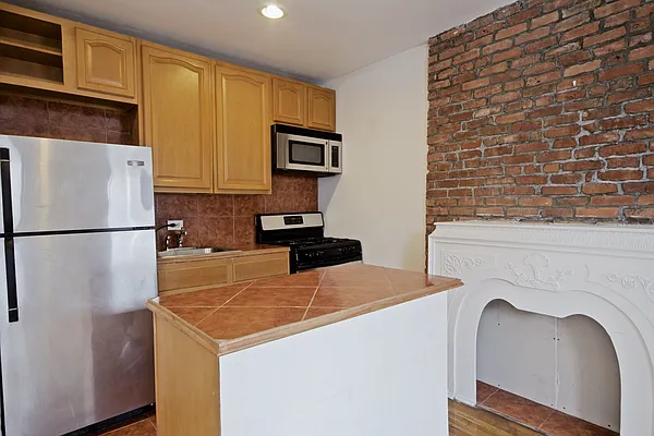 Rented by MNS | media 6