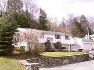 152 N Shore Rd, Derry, NH 03038