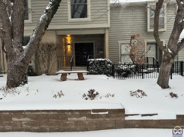 50 SW Pepper Tree Ln, Topeka, KS 66611