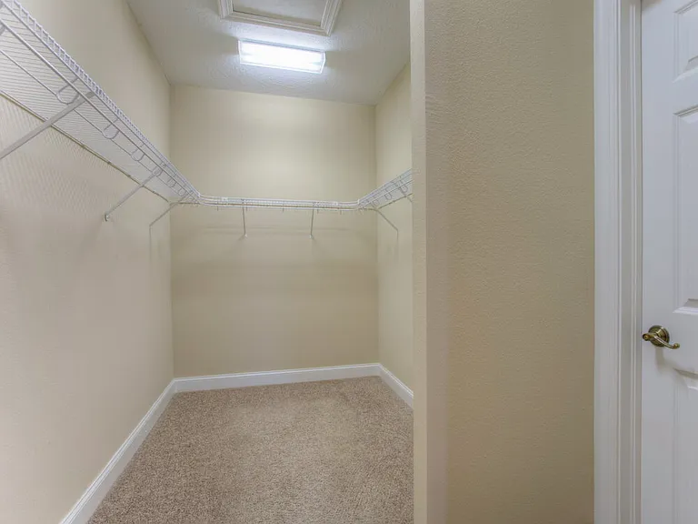 204 Aberdeen Pond Dr — Photo 25