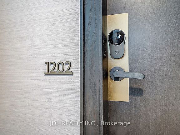 3rd image of 23 Hollywood Ave #1202
