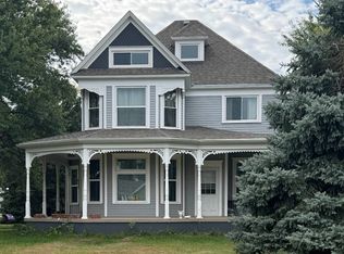 631 N Derby Ave, Giltner, NE 68841