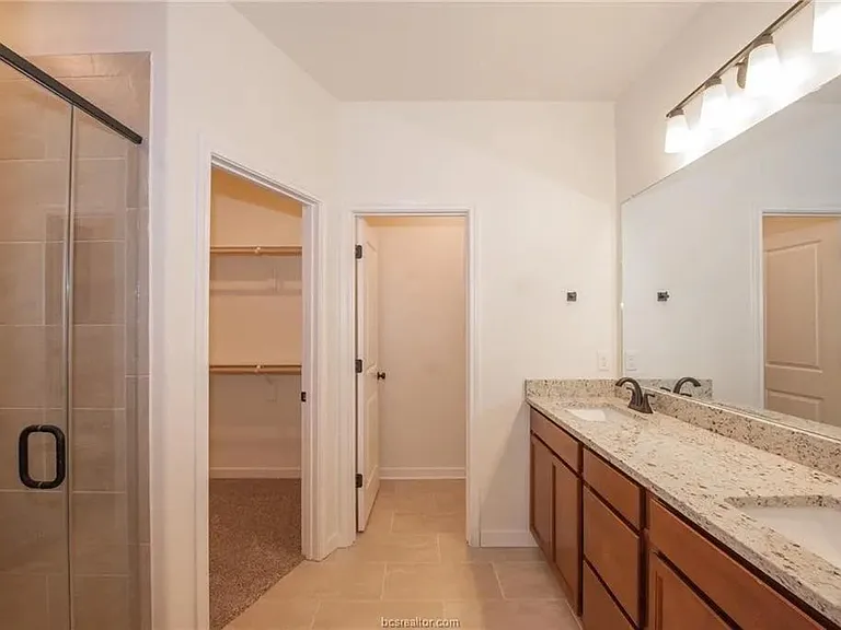 603 N Echols St — Photo 11