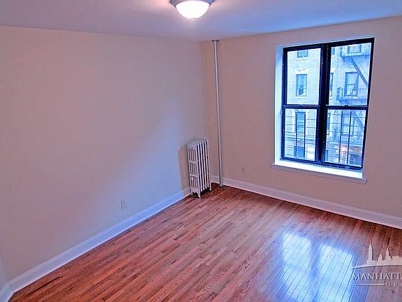 4th image of 214 Bradhurst Ave APT 17