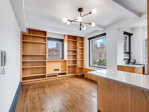 2nd image of 365 W 20th St APT 10A
