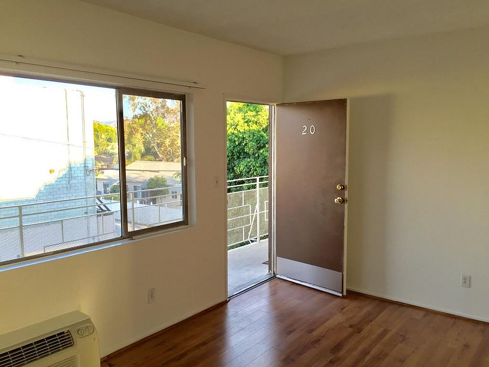 Light & Airy Apt.