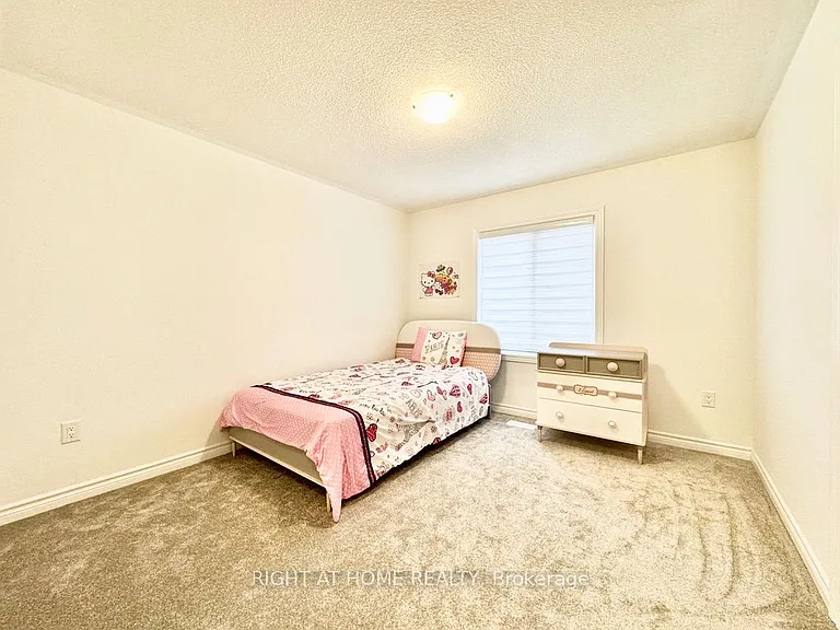 79 Calypso Ave — Photo 9