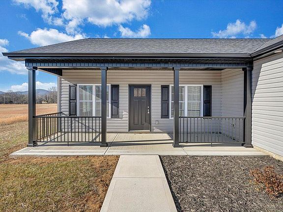 3rd image of 8490 Old Mill Dr