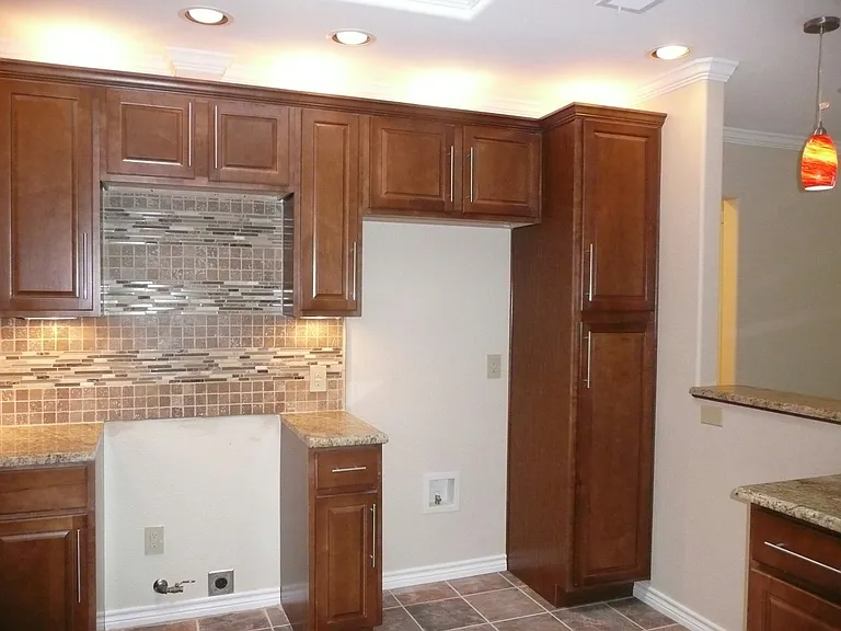 1406 Moran Dr — Photo 6