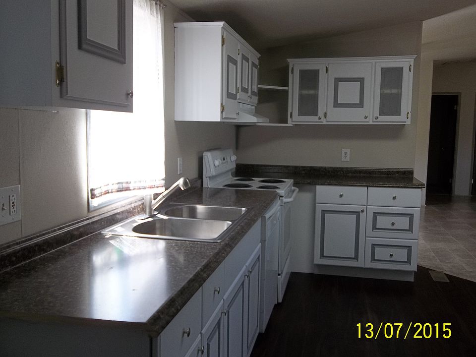 Kitchen with new cabinets, countertops