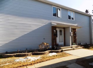 22 Amberly Ct NW, Edmonton, AB