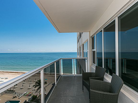 2nd image of 3700 Galt Ocean Dr APT 804