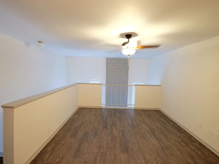 Creeks Edge Apartments — Photo 54