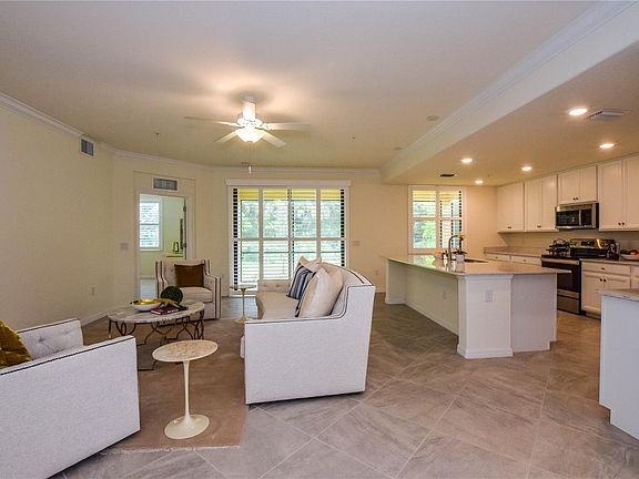 3rd image of 12480 Ghiberti Cir #102