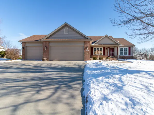 2485 Heather Ridge Dr, Normal, IL 61761