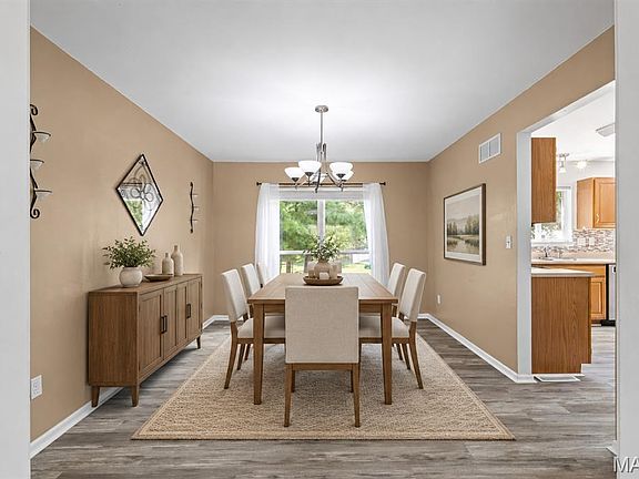 5th image of 204 Boulder Point Dr