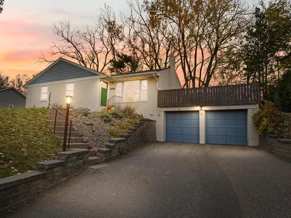 2579 Cypress St, Saint Paul, MN 55109