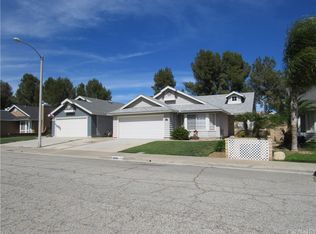 32118 Green Hill Dr, Castaic, CA 91384