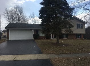 1375 Spinnaker Ln, Hanover Park, IL 60133