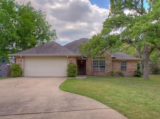 1710 Glade St, College Station, TX 77840