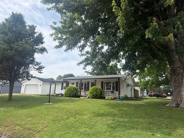 324 Sleepy Ln, Attica, IN 47918