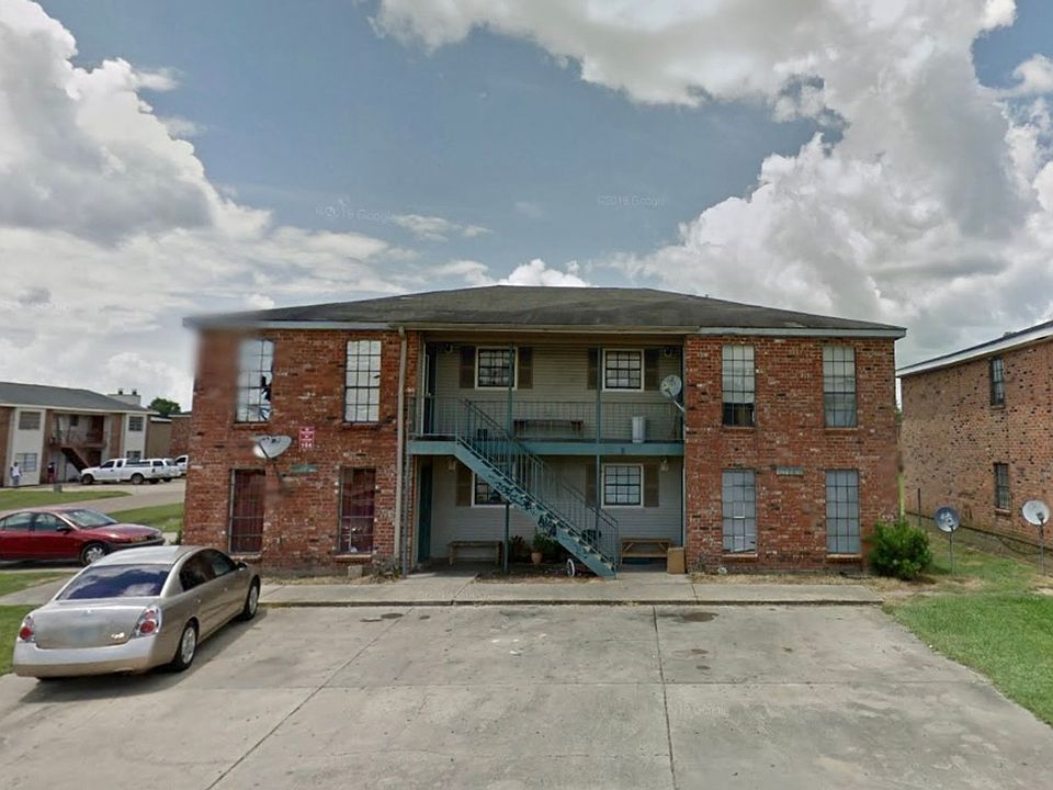 1st image of 104 Sweetbriar St #D