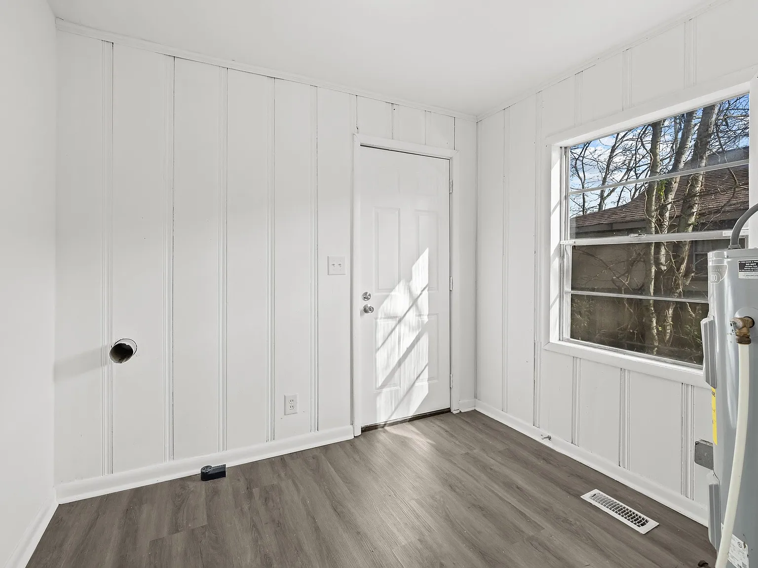 417 Athens Ave - 1 — Photo 3