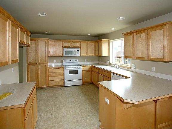5th image of 18114 73rd Ave E