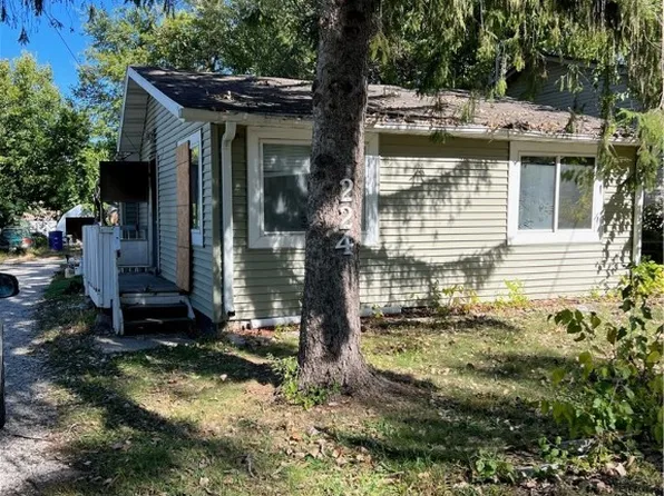 224 E Payton Ave, Des Moines, IA 50315