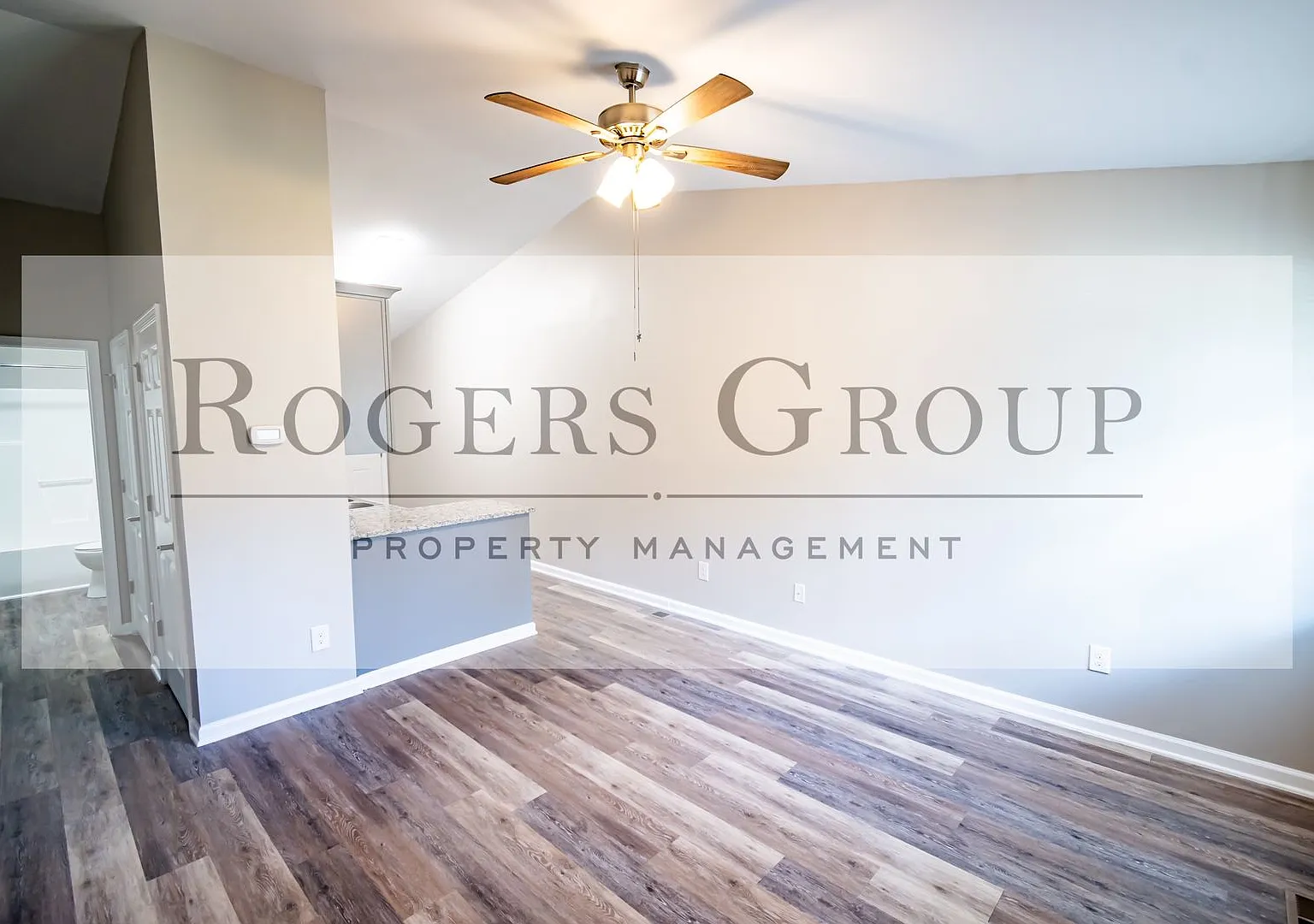 #277 - 200-202 Dent Ln Duplex — Photo 4