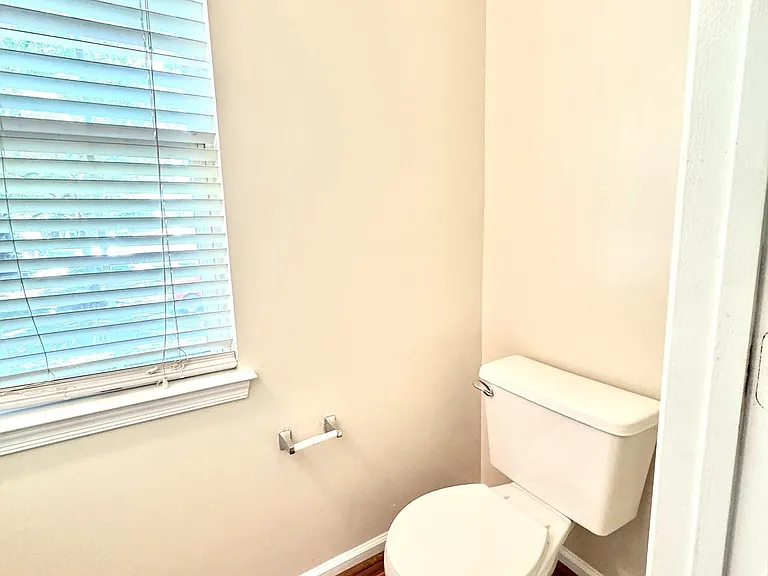 1003 Simsbury Ct — Photo 26