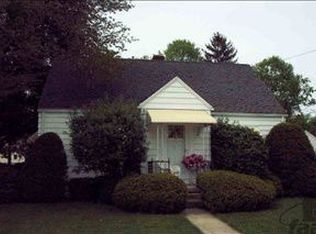 1125 E Main St, Flushing, MI 48433